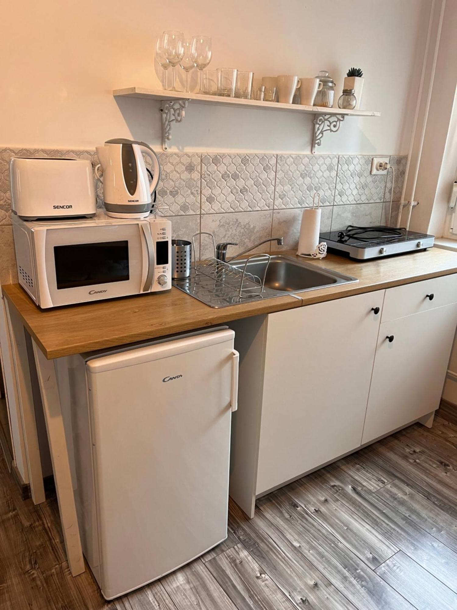 Pacsirta Apartmanhaz エゲル エクステリア 写真